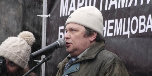 «Я достал куклу Путина и плакат со стихами Надсона»