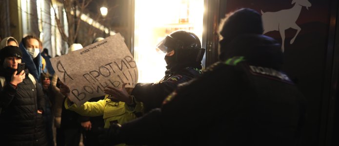 Списки задержанных в связи с акциями против войны с Украиной 2 марта 2022 года